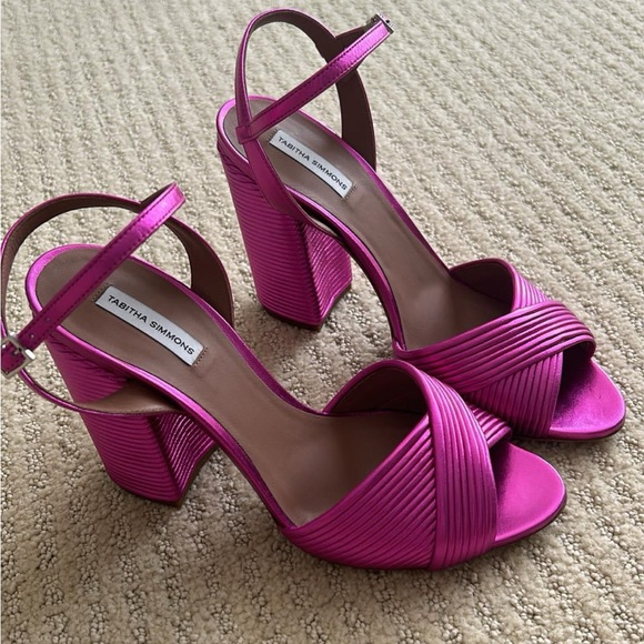 Tabitha Simmons size 40 heels - Picture 1 of 2